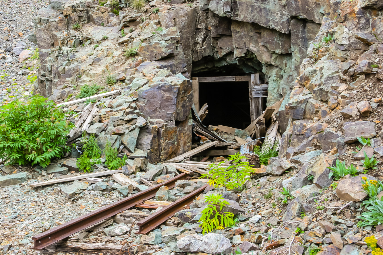 Adit (tunnel)